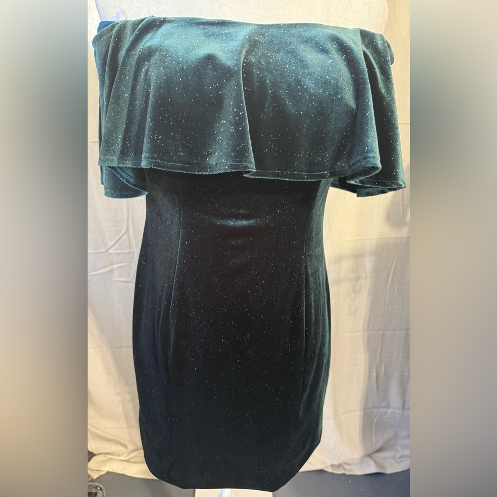 Ava Presley Off-Shoulder Velvet Sparkle Cocktail Dress in Teal NWOT